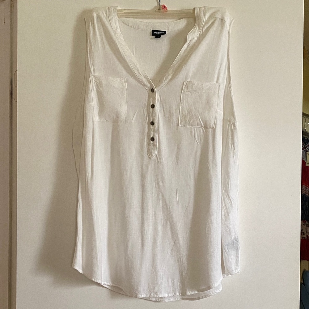 TORRID Off white blouse